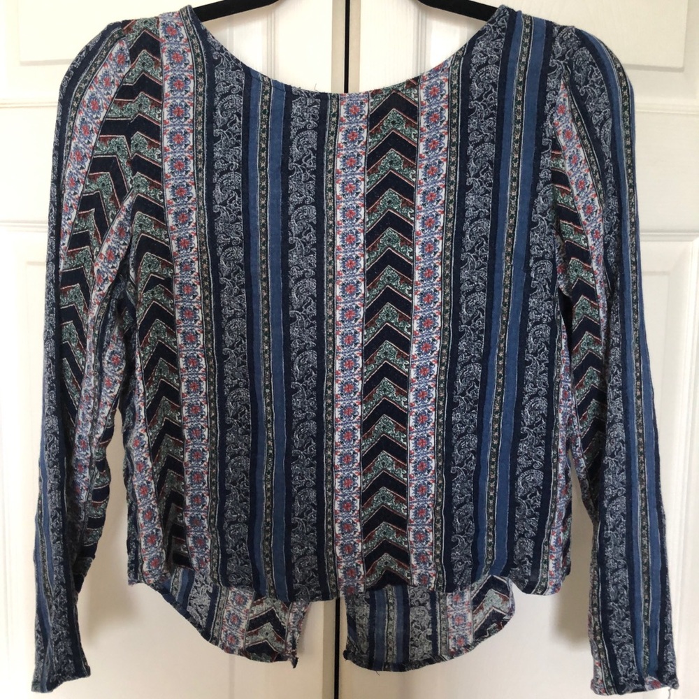 Light Weight Long-Sleeve Patterned Shirt